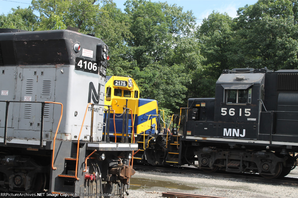 Njt 4206, MNJ 2175 and MNJ 5615